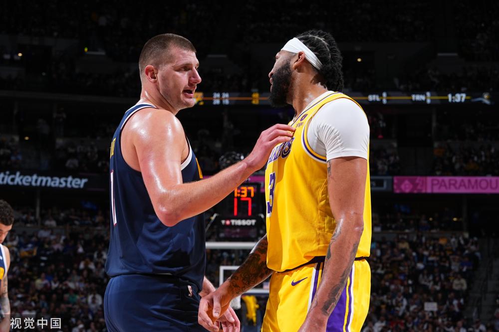 的钢人锋线 的钢人锋线